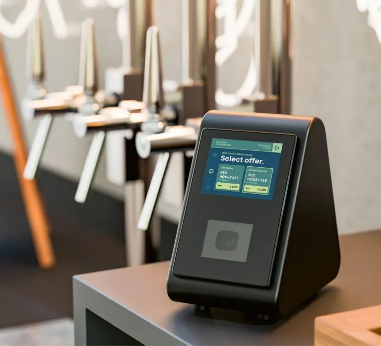 Silexa Selfserve Hub QR RFID Reader